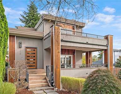1218 2nd St Kirkland, WA 98033