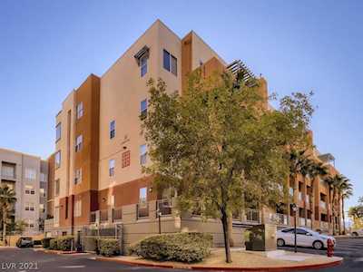 35 E Agate Ave #403 Las Vegas, NV 89123