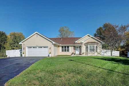 3812 Blackhawk Ridge Place Eagan, MN 55122