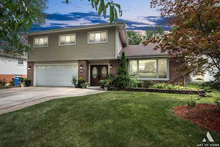 1503 N Burning Bush Ln Mount Prospect, IL 60056