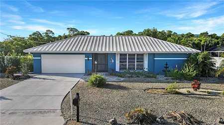 22 Fairview Blvd Fort Myers Beach, FL 33931
