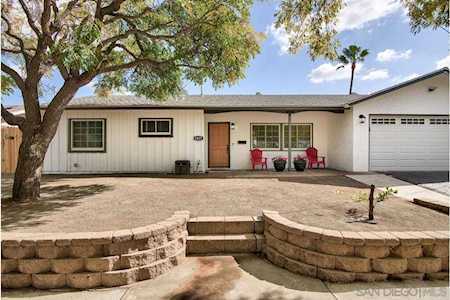 9417 Saint Andrews Santee, CA 92071