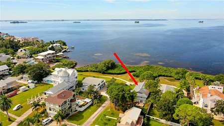 612 Tennessee Ave Crystal Beach, FL 34681