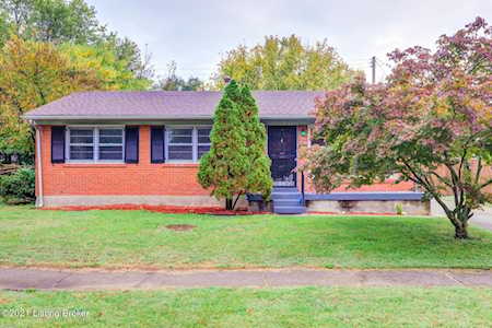 3545 Terrier Ln Louisville, KY 40218