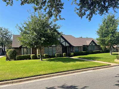 6408 Heidelburg Court North Richland Hills, TX 76180
