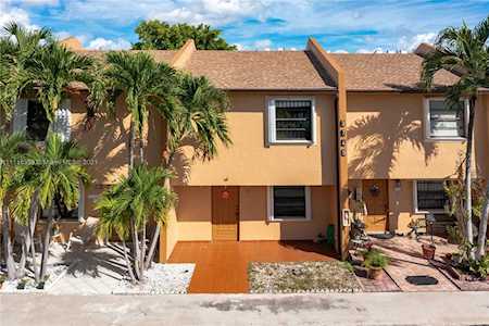 3749 SW 99th Ave #5 Miami, FL 33165