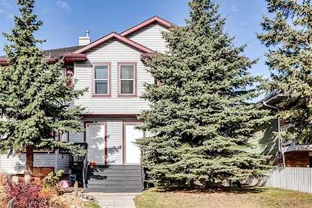 2714 15 Ave SE Calgary, AB t2a 0l7