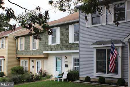 1202 Stonewood Ct Annapolis, MD 21409
