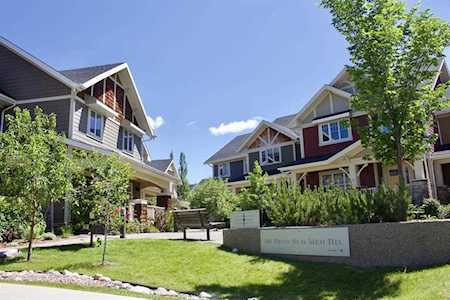 66 Beny-Sur-Mer Rd SW #2 Calgary, AB T2E 7Y3