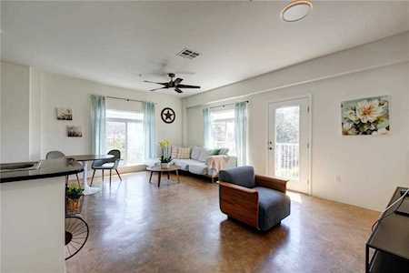 910 W 25th ST #407 Austin, TX 78705