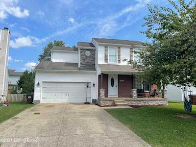 5111 Oldshire Rd Louisville, KY 40229