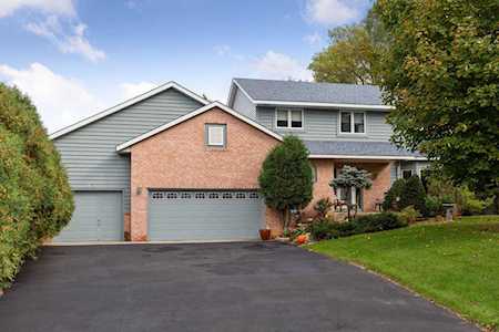 702 Hay Lake Court Eagan, MN 55123