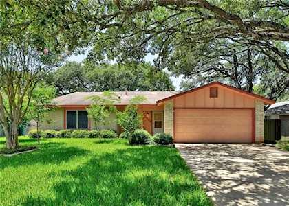 7806 Croftwood DR Austin, TX 78749