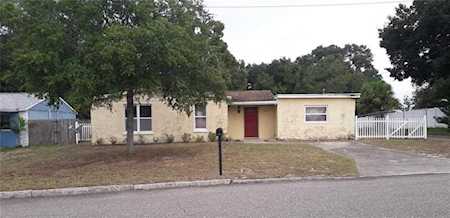 543 E Spruce St Tarpon Springs, FL 34689