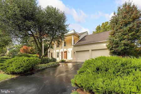 15214 Wetherburn Dr Centreville, VA 20120