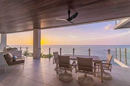 4750 Ocean Blvd #202 Sarasota, FL 34242