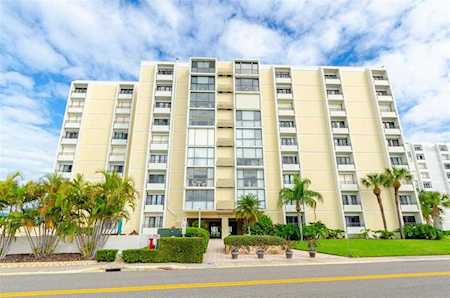 830 S Gulfview Blvd #907 Clearwater, FL 33767
