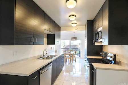 5950 Buckingham Parkway #411 Culver City, CA 90230