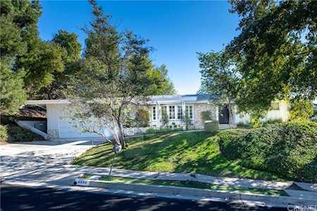 4634 La Subida Place Tarzana, CA 91356