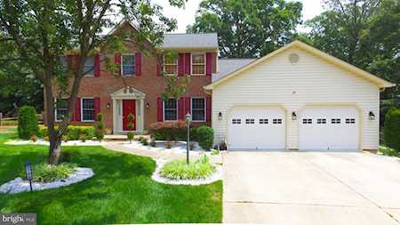 5705 Yellowtail Ct Waldorf, MD 20603