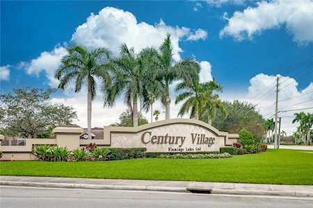 300 SW 134th Way #101E Pembroke Pines, FL 33027