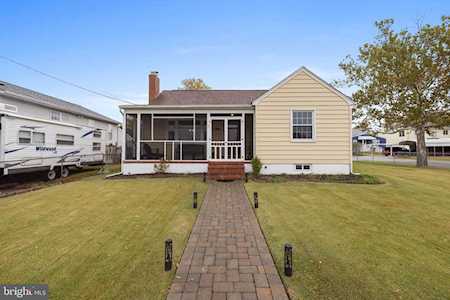 8473 Garden Rd Pasadena, MD 21122