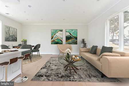 2817 24th Rd Arlington, VA 22206
