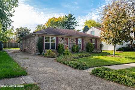 7300 Chestnut Tree Ln Louisville, KY 40291
