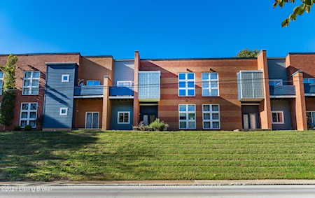 2745 Grinstead Dr #107 Louisville, KY 40206