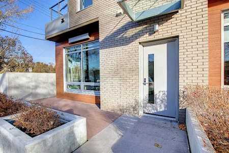 1234 5 Ave NW #2111 Calgary, AB T2N 0R9