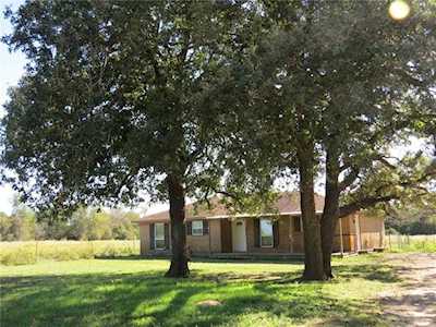 2501 County Road 313 Rockdale, TX 76567