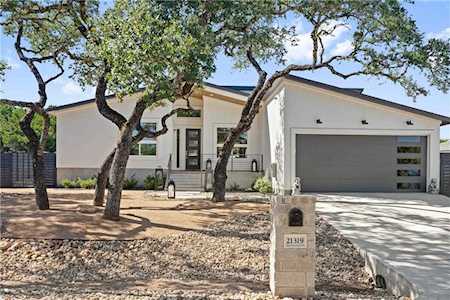 21319 Mount View DR Lago Vista, TX 78645