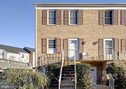 14540 Golden Oak Rd Centreville, VA 20121