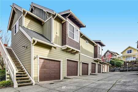 1710 25th Walk NE Issaquah, WA 98029