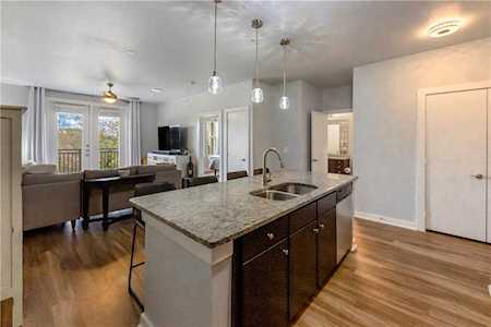 1900 Barton Springs RD #4018 Austin, TX 78704