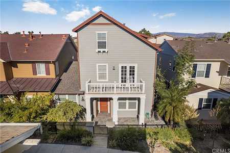 218 Landmark Ln Tustin, CA 92782