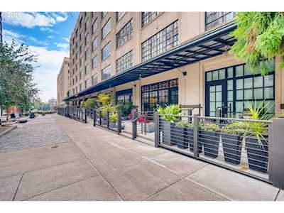 1400 NW Irving St #318 Portland, OR 97209