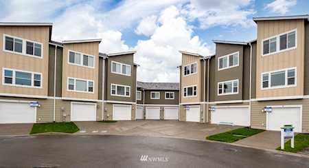 17533 110th Ave E #A Puyallup, WA 98374