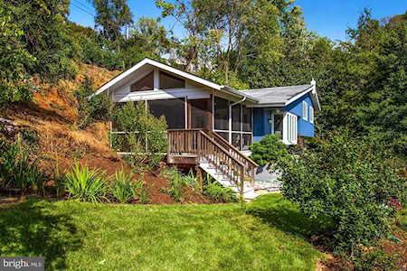 214 Winchester Beach Dr Annapolis, MD 21409