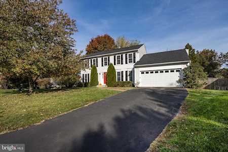 13977 Dancing Twig Dr Gainesville, VA 20155