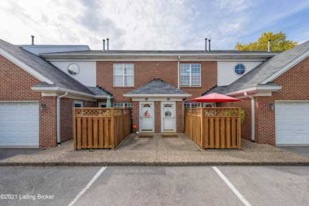 330 Rosewood Dr Louisville, KY 40223