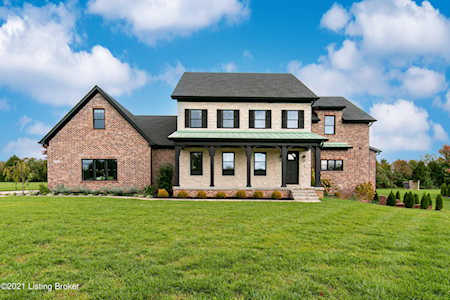 1007 Poplarleaf Ln Goshen, KY 40026