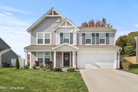 157 Hubbards Crossing Dr Mt Washington, KY 40047