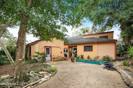 390 Garden Ln Atlantic Beach, FL 32233