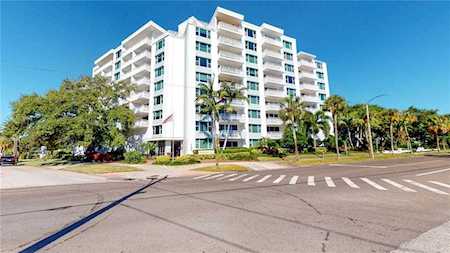 700 Beach Dr NE #308 St. Petersburg, FL 33701