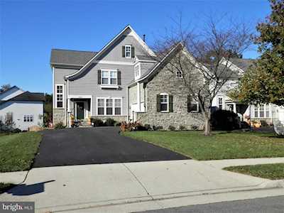 9208 Falling Water Dr Bristow, VA 20136