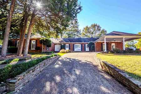 7247 Pittsfield Cv Germantown, TN 38138