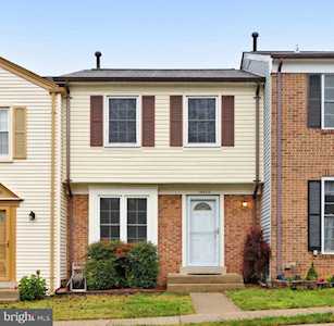 14426 Four Chimney Dr Centreville, VA 20120