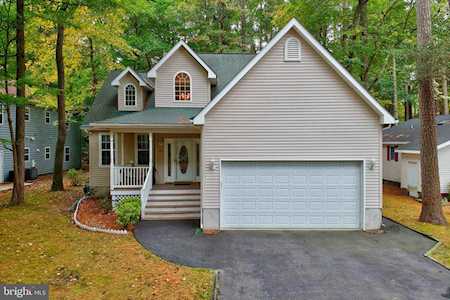 68 Cresthaven Dr Ocean Pines, MD 21811