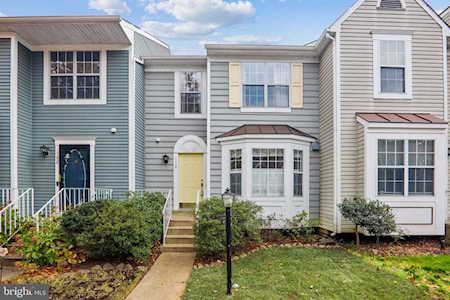 110 College Station Dr Upper Marlboro, MD 20774